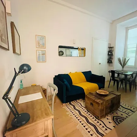Bright Modern Studio, Port, Walk To Tram And Beach! Apartman *