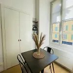 公寓 Bright Modern Studio, Port, Walk To Tram And Beach!