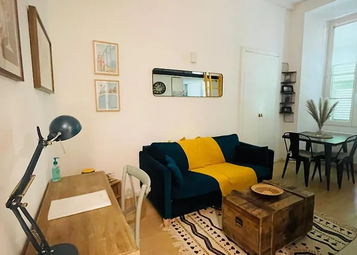 Bright Modern Studio, Port, Walk To Tram And Beach! Appartement *